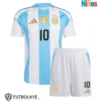Camiseta Argentina Lionel Messi #10 Primera Equipación para niños Copa America 2024 manga corta (+ pantalones cortos)